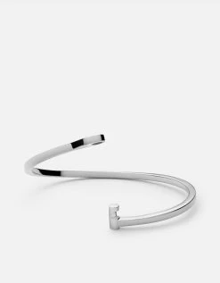 Nyx Cuff, Sterling Silver -Online Fashion Accessories 102 0196 color polishedsilver 03 4b8cd80e 2d50 4d34 8f07 28dc6b5552f7