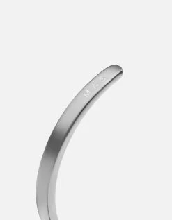 Singular Cuff, Matte Silver -Online Fashion Accessories 102 0231 color mattesilver 05 ab79a0e8 9876 4394 828b bfd727164b78