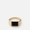Lennox Onyx Ring, Gold -Online Fashion Accessories 104 0363 color goldvermeilblack 01