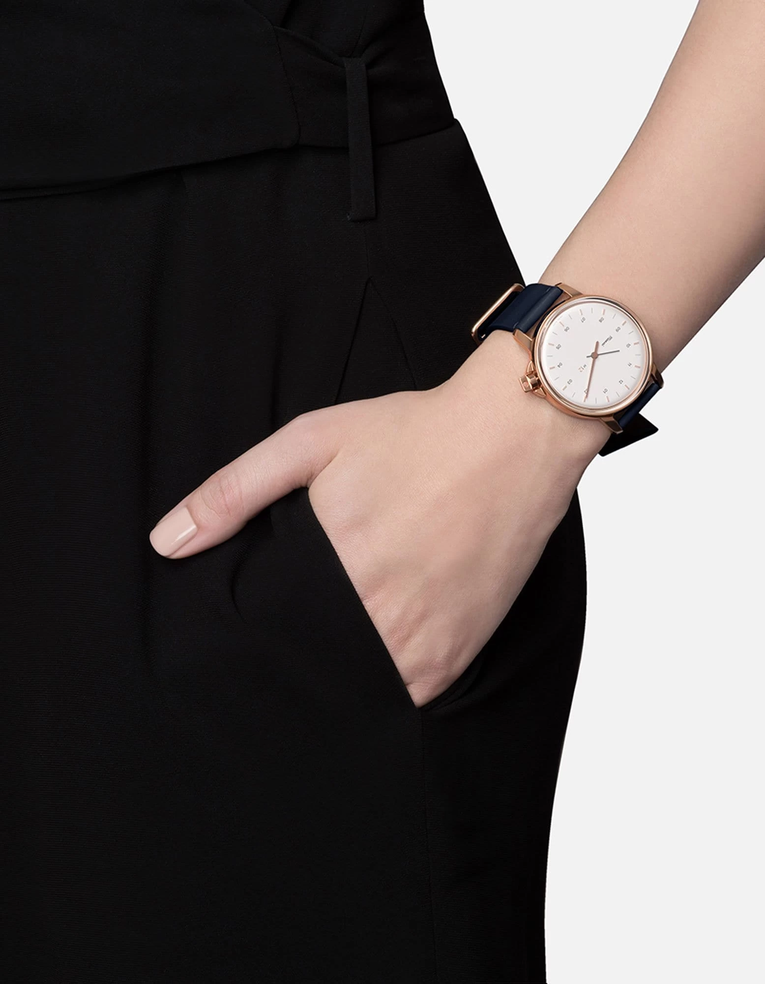 M12 Swiss Rose|White Navy Blue Leather 5 M12 Swiss Rose|White Navy Blue Leather - Image 3